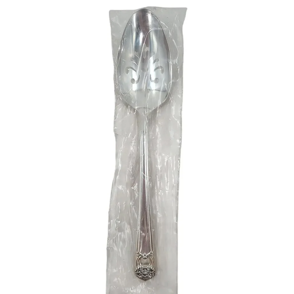 Roger Brothers Silver Plate Eternally Yours Coquette Pierced Serving Spoon New‎